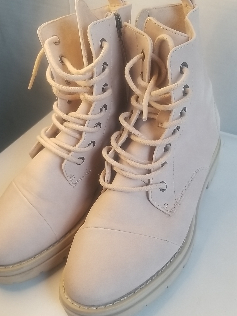 Toms Women's Lace-Up Ankle Boots in Cream